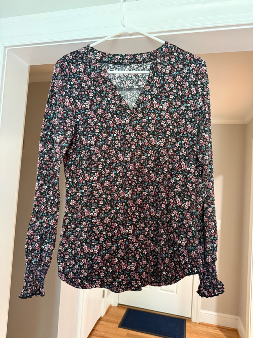 Amazon Black Floral V-Neck Long-Sleeve Blouse